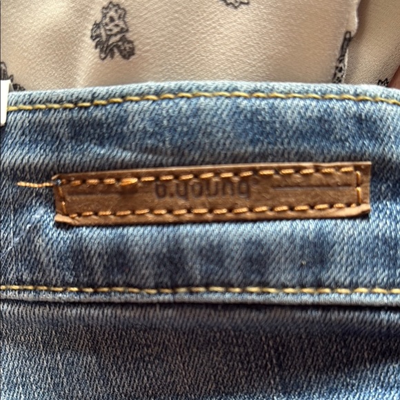 Women's Skinny Jeans in Deep Blue - Picture 6 of 7